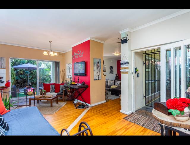 4 BEDROOM HOUSE SOLD IN BOSTON